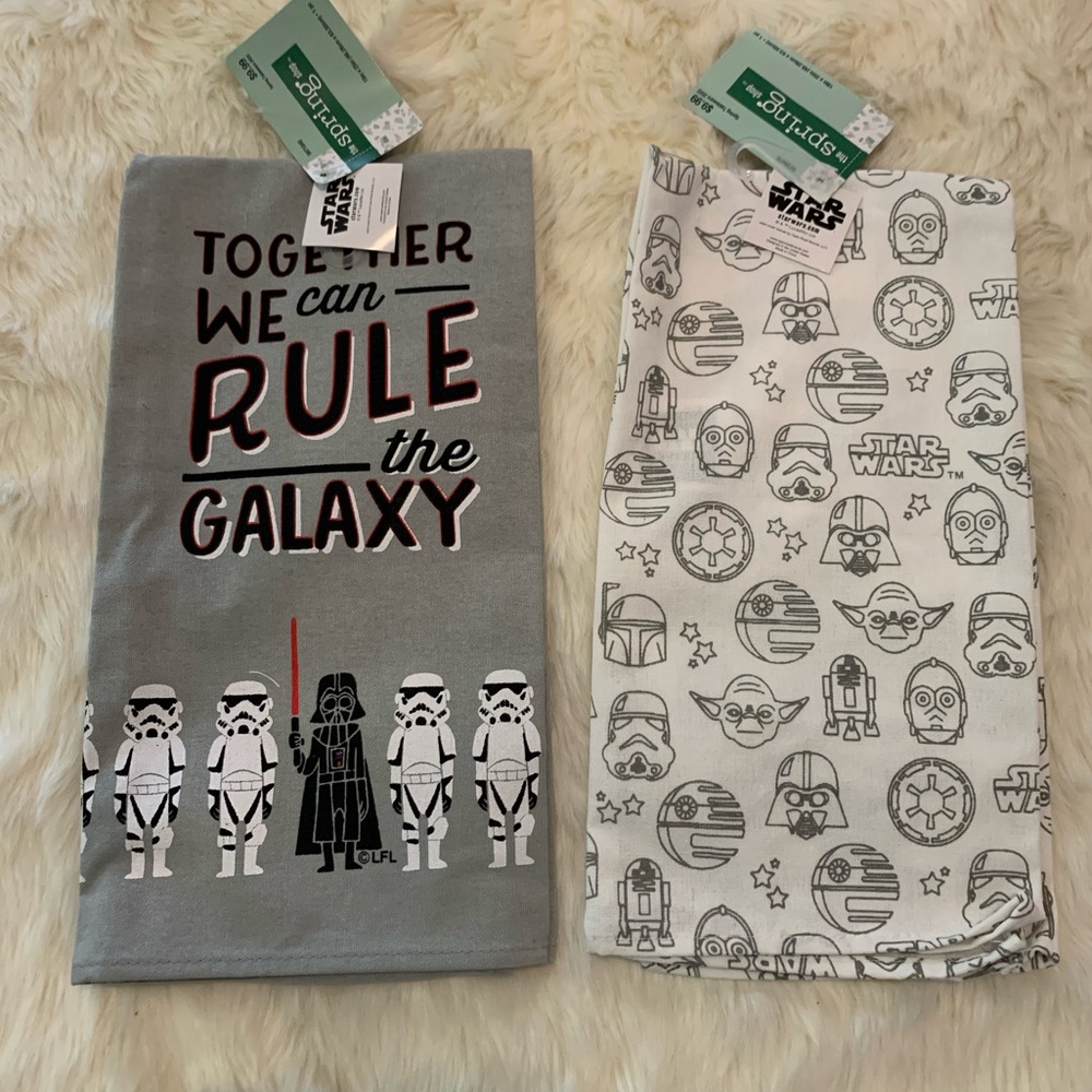 New Set of 2 Decorative STAR WARS Tea Kitchen TOWELS 19 x 25 inches
